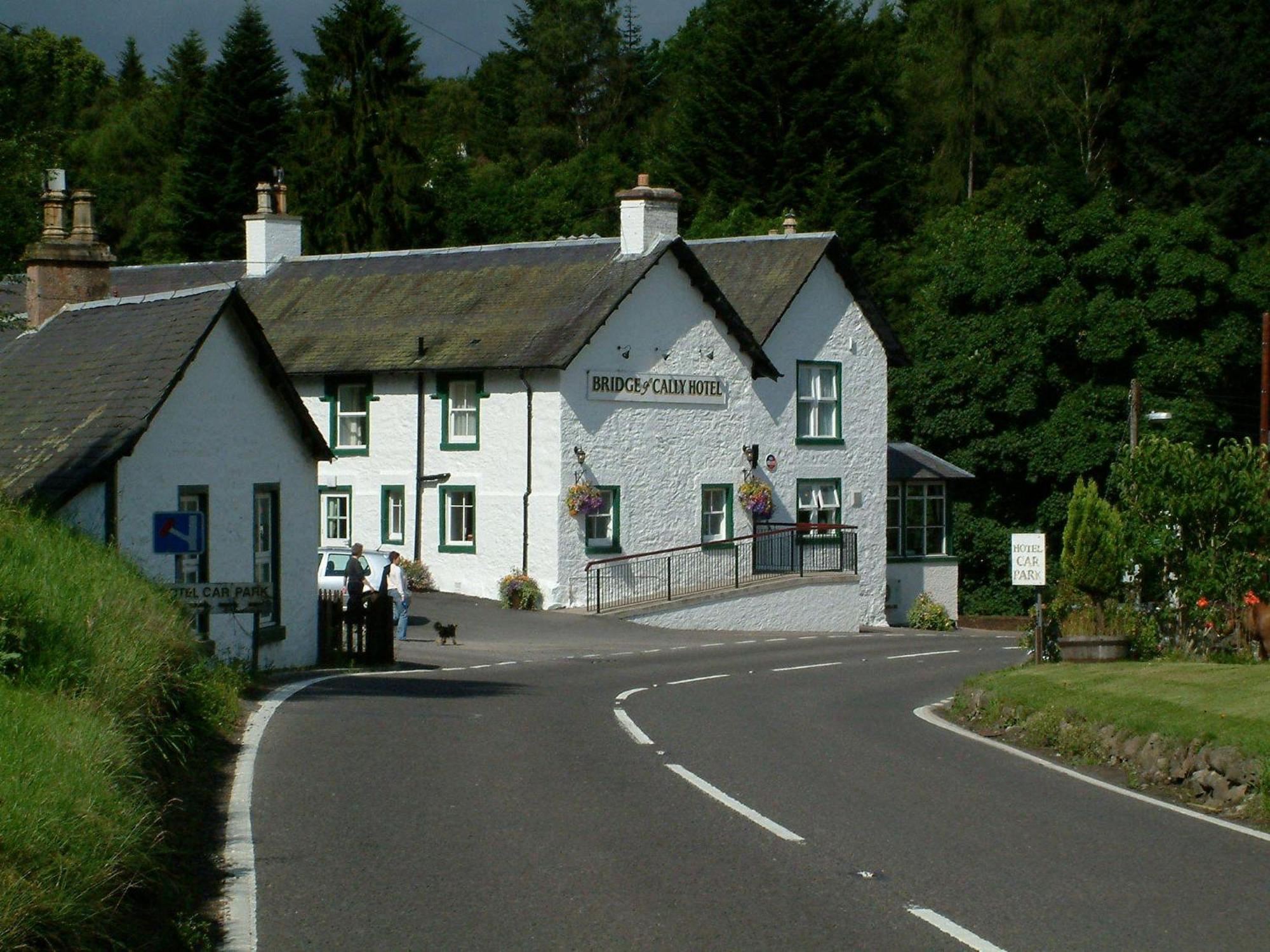 凯利桥酒店 Bridge of Cally 外观 照片